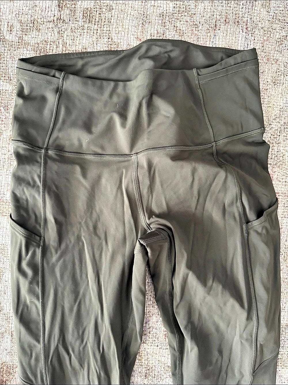 Lululemon Fast and Free High-Rise Tight 25" in Olive 6 - Picture 4 of 4